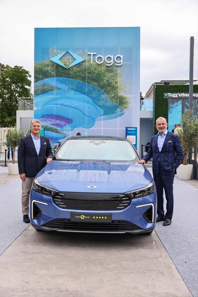 Türkiye’nin otomobili Togg’un yeni modeli Münih sokaklarında 5